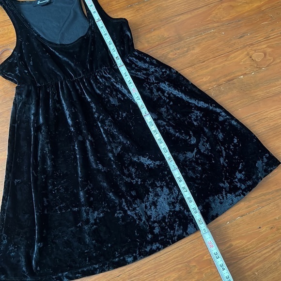 Forever 21 Black Velvet Babydoll Dress - Picture 8 of 8